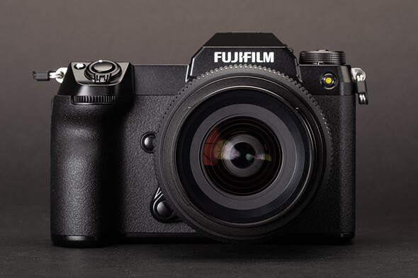 نقد و بررسی دوربین فوجی فیلم Fujifilm GFX 50S II 